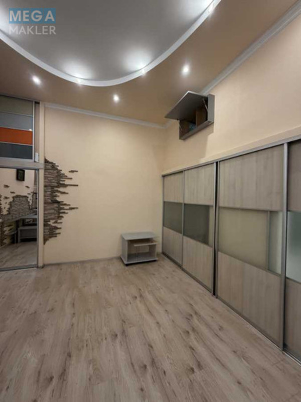 Оренда 2 кімнатної квартири, <a class="location-link" href="/kiev/" title="Недвижимость Київ">Київ</a>, <a class="location-link" href="/kiev/shevchenkovskij/" title="Недвижимость Шевченківський район">Шевченківський р-н</a>, Саксаганского ул., 147/5 (изображение 4)