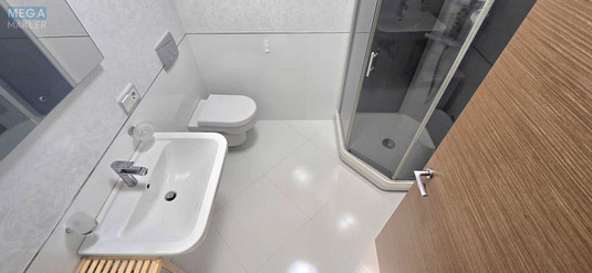 Оренда 1 кімнатної квартири, <a class="location-link" href="/kiev/" title="Недвижимость Київ">Київ</a>, <a class="location-link" href="/kiev/shevchenkovskij/" title="Недвижимость Шевченківський район">Шевченківський р-н</a>, Дмитриевская ул., 82 (изображение 7)