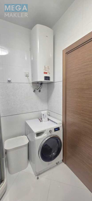 Оренда 1 кімнатної квартири, <a class="location-link" href="/kiev/" title="Недвижимость Київ">Київ</a>, <a class="location-link" href="/kiev/shevchenkovskij/" title="Недвижимость Шевченківський район">Шевченківський р-н</a>, Дмитриевская ул., 82 (изображение 10)