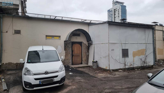 Оренда комерційної нерухомості, 194&nbsp;кв.м, под магазин, <a class="location-link" href="/kiev/" title="Недвижимость Київ">Київ</a>, <a class="location-link" href="/kiev/shevchenkovskij/" title="Недвижимость Шевченківський район">Шевченківський р-н</a>, Берестейський просп., 27А (изображение 9)