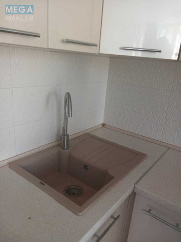 Оренда 1 кімнатної квартири, <a class="location-link" href="/kiev/" title="Недвижимость Київ">Київ</a>, <a class="location-link" href="/kiev/dneprovskij/" title="Недвижимость Дніпровський район">Дніпровський р-н</a>, Каховська вул., 62 (изображение 8)