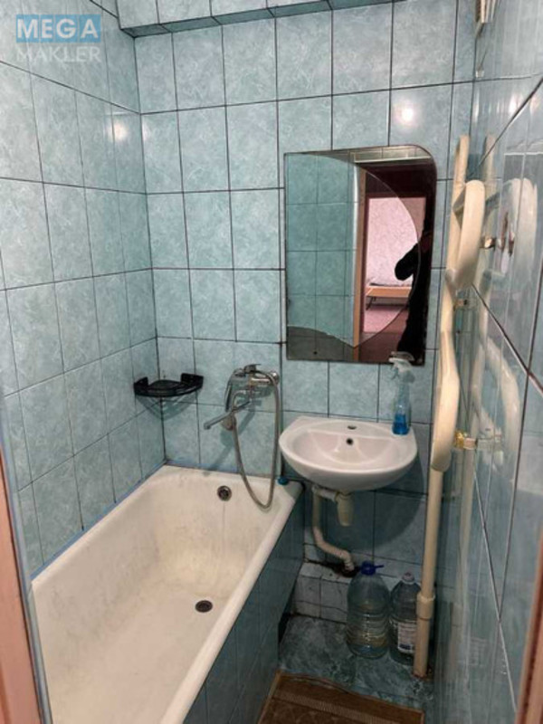 Оренда 2 кімнатної квартири, <a class="location-link" href="/kiev/" title="Недвижимость Київ">Київ</a>, <a class="location-link" href="/kiev/goloseevskij/" title="Недвижимость Голосіївський район">Голосіївський р-н</a>, Голосеевская пл., 116а (изображение 15)