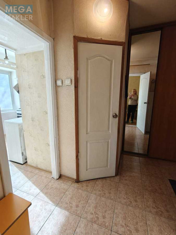 Оренда 1 кімнатної квартири, <a class="location-link" href="/kiev/" title="Недвижимость Київ">Київ</a>, <a class="location-link" href="/kiev/dneprovskij/" title="Недвижимость Дніпровський район">Дніпровський р-н</a>, Івана Микитенка вул., 25 (изображение 10)