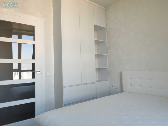 Продаж 1 кімнатної квартири (40/12/22), 23 пов. 26 пов. будинку, <a class="location-link" href="/kiev/" title="Недвижимость Київ">Київ</a>, <a class="location-link" href="/kiev/solomenskij/" title="Недвижимость Солом'янський район">Солом'янський р-н</a>, Кадетський Гай вул., 8 (изображение 2)