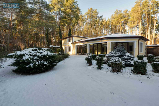 Продаж дома, 2&nbsp;поверху, 503&nbsp;кв.м, 10&nbsp;кімнат, ділянка 19&nbsp;соток, <a class="location-link" href="/stoyanka/" title="Недвижимость Стоянка">Стоянка</a>, Осіння, 17 (изображение 4)