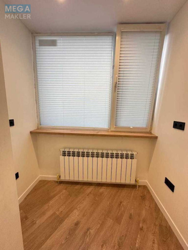 Продаж 3 кімнатної квартири (56/32/18), 1 пов. 9 пов. будинку, <a class="location-link" href="/odessa/" title="Недвижимость Одеса">Одеса</a>, <a class="location-link" href="/odessa/primorskij/" title="Недвижимость Приморський район">Приморський р-н</a>, Армейская, 12 (изображение 7)