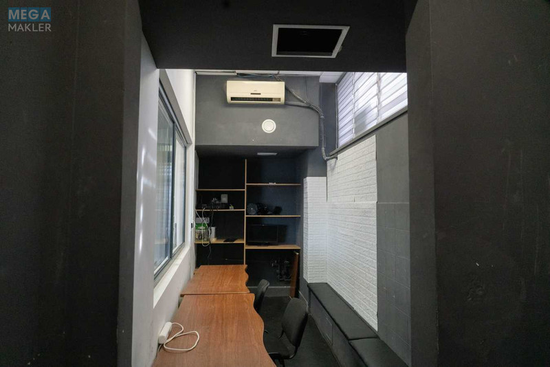 Оренда комерційної нерухомості, 530&nbsp;кв.м, под офис, <a class="location-link" href="/uzhgorod/" title="Недвижимость Ужгород">Ужгород</a>, Івана Чендея, 5 (изображение 5)