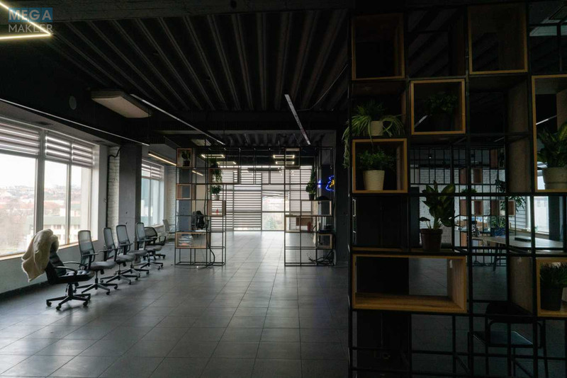 Оренда комерційної нерухомості, 530&nbsp;кв.м, под офис, <a class="location-link" href="/uzhgorod/" title="Недвижимость Ужгород">Ужгород</a>, Івана Чендея, 5 (изображение 7)