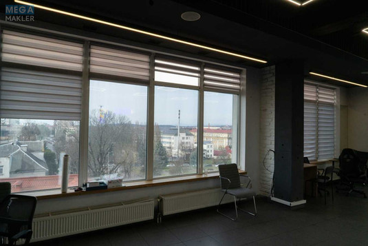 Оренда комерційної нерухомості, 530&nbsp;кв.м, под офис, <a class="location-link" href="/uzhgorod/" title="Недвижимость Ужгород">Ужгород</a>, Івана Чендея, 5 (изображение 10)