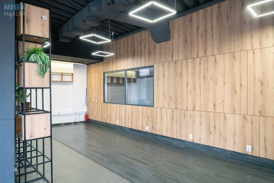 Оренда комерційної нерухомості, 530&nbsp;кв.м, под офис, <a class="location-link" href="/uzhgorod/" title="Недвижимость Ужгород">Ужгород</a>, Івана Чендея, 5 (изображение 11)