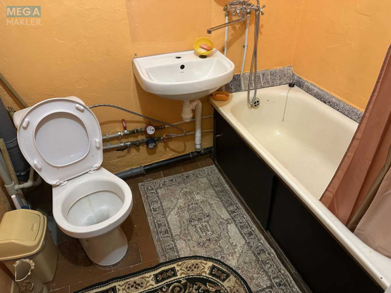 Оренда 1 кімнатної квартири, <a class="location-link" href="/kiev/" title="Недвижимость Київ">Київ</a>, <a class="location-link" href="/kiev/svyatoshinskij/" title="Недвижимость Святошинський район">Святошинський р-н</a>, Жолудєва вул., 1а (изображение 12)