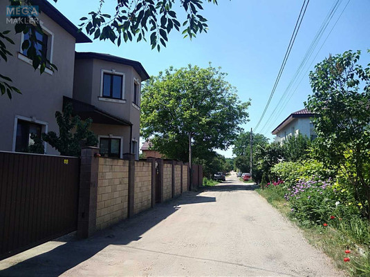 Продаж дома, 2&nbsp;поверху, 42&nbsp;кв.м, 2&nbsp;кімнати, ділянка 6&nbsp;соток, <a class="location-link" href="/kiev/" title="Недвижимость Київ">Київ</a>, <a class="location-link" href="/kiev/svyatoshinskij/" title="Недвижимость Святошинський район">Святошинський р-н</a>, Академика Палладина просп. (изображение 16)