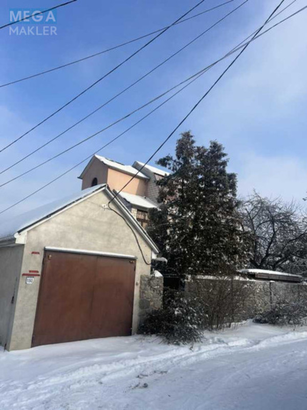 Продаж дома, 2&nbsp;поверху, 134&nbsp;кв.м, 4&nbsp;кімнати, ділянка 5,45&nbsp;соток, <a class="location-link" href="/kiev/" title="Недвижимость Київ">Київ</a>, <a class="location-link" href="/kiev/podolskij/" title="Недвижимость Подільський район">Подільський р-н</a>, Стеценко ул., 28 (изображение 5)