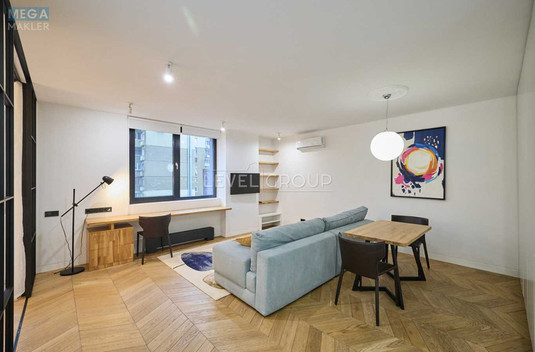 Продаж 1 кімнатної квартири (57/10/35), 4 пов. 23 пов. будинку, <a class="location-link" href="/kiev/" title="Недвижимость Київ">Київ</a>, <a class="location-link" href="/kiev/pecherskij/" title="Недвижимость Печерський район">Печерський р-н</a>, Антоновича вул., 74 (изображение 2)