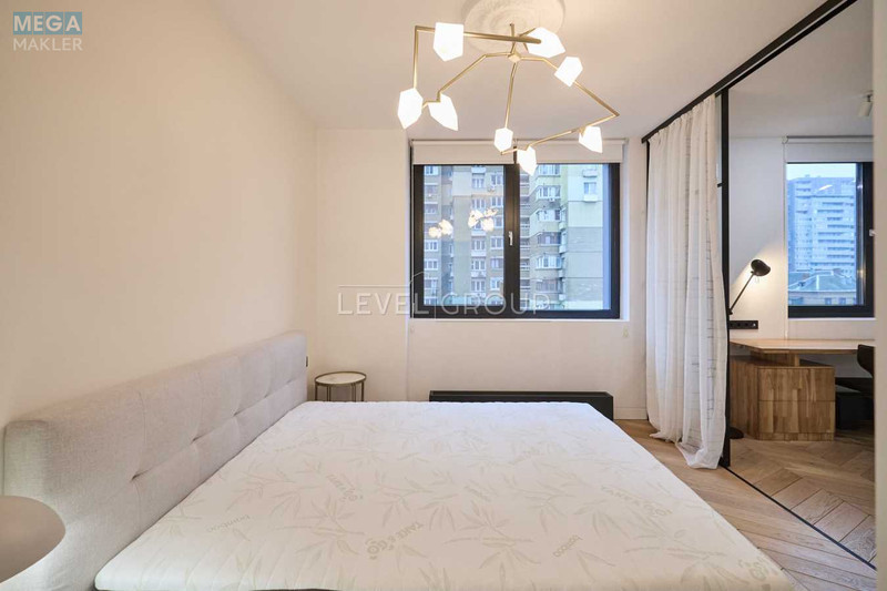 Продаж 1 кімнатної квартири (57/10/35), 4 пов. 23 пов. будинку, <a class="location-link" href="/kiev/" title="Недвижимость Київ">Київ</a>, <a class="location-link" href="/kiev/pecherskij/" title="Недвижимость Печерський район">Печерський р-н</a>, Антоновича вул., 74 (изображение 5)