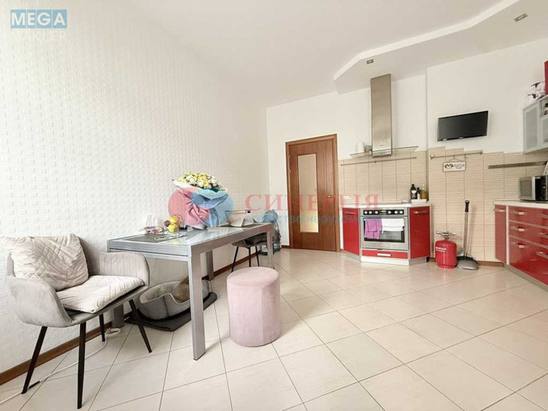 Продаж 3 кімнатної квартири (128/61/16), 5 пов. 14 пов. будинку, <a class="location-link" href="/kiev/" title="Недвижимость Київ">Київ</a>, <a class="location-link" href="/kiev/podolskij/" title="Недвижимость Подільський район">Подільський р-н</a>, Почайнинська вул., 70 (изображение 9)