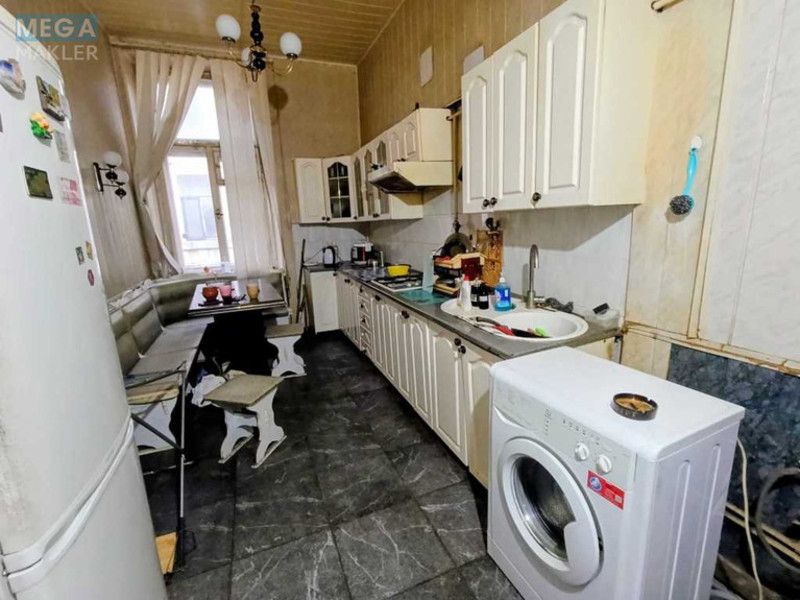 Оренда кімнати (підселення), <a class="location-link" href="/odessa/" title="Недвижимость Одеса">Одеса</a>, <a class="location-link" href="/odessa/primorskij/" title="Недвижимость Приморський район">Приморський р-н</a>, Воронцовский переулок, 5 (изображение 3)