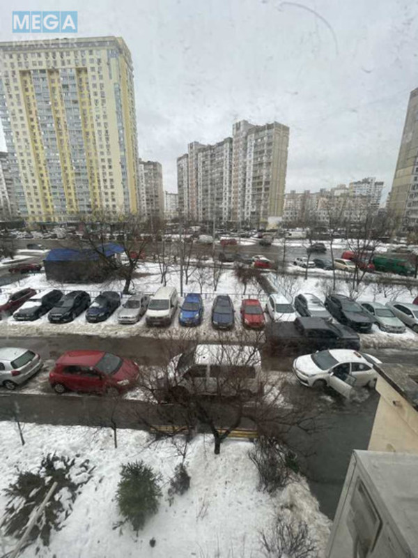 Продаж 3 кімнатної квартири (92/65/13), 3 пов. 9 пов. будинку, <a class="location-link" href="/kiev/" title="Недвижимость Київ">Київ</a>, <a class="location-link" href="/kiev/desnyanskij/" title="Недвижимость Деснянський район">Деснянський р-н</a>, Радунская ул., 1 (изображение 5)