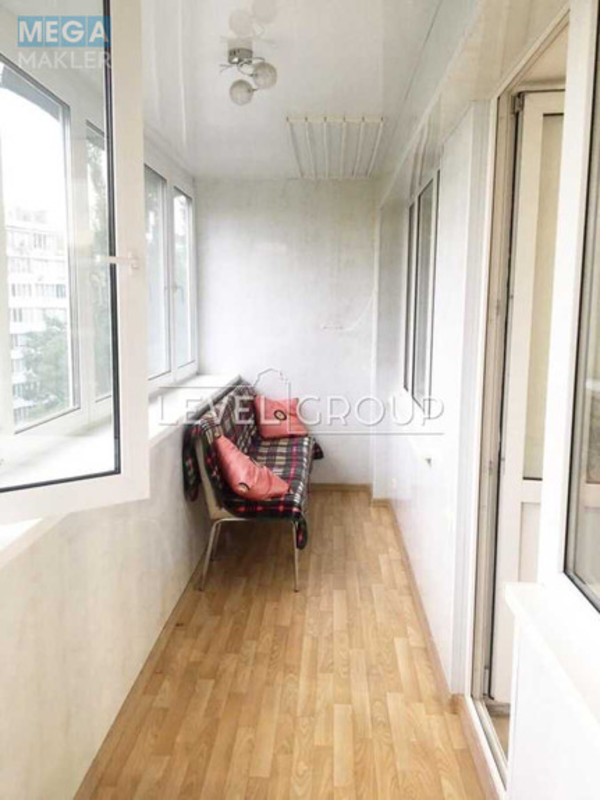 Продаж 1 кімнатної квартири (35/16/8), 5 пов. 16 пов. будинку, <a class="location-link" href="/kiev/" title="Недвижимость Київ">Київ</a>, <a class="location-link" href="/kiev/dneprovskij/" title="Недвижимость Дніпровський район">Дніпровський р-н</a>, Русанівська Набережна вул., 20 (изображение 9)