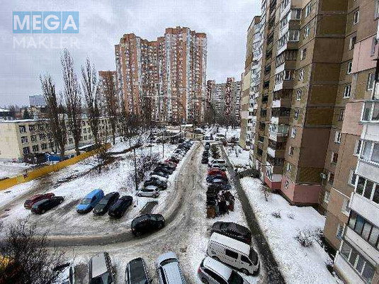 Продаж 3 кімнатної квартири (74/42/8), 5 пов. 13 пов. будинку, <a class="location-link" href="/kiev/" title="Недвижимость Київ">Київ</a>, <a class="location-link" href="/kiev/svyatoshinskij/" title="Недвижимость Святошинський район">Святошинський р-н</a>, Чорнобильська вулиця, 24/26 (изображение 13)