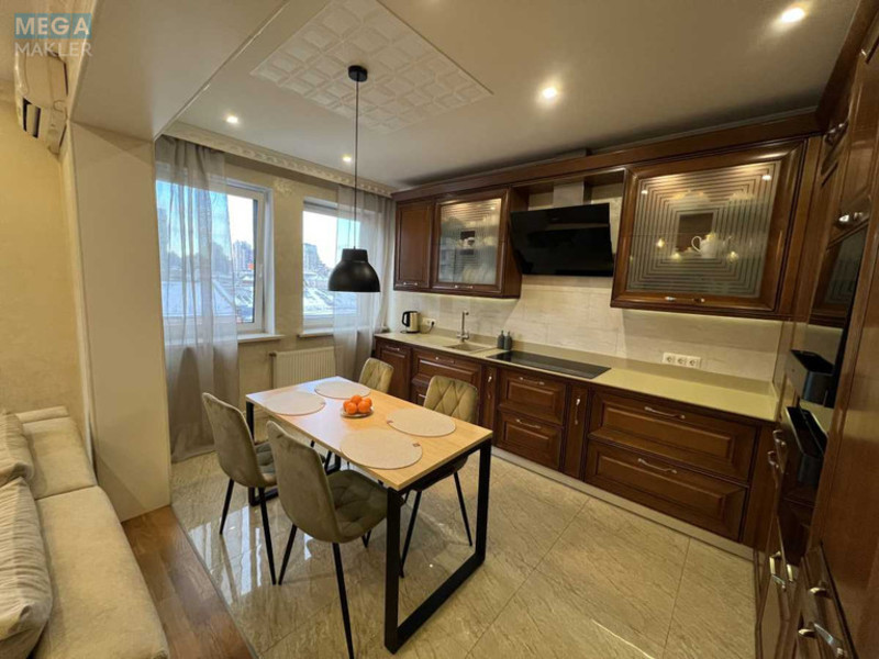 Оренда 3 кімнатної квартири, <a class="location-link" href="/kiev/" title="Недвижимость Київ">Київ</a>, <a class="location-link" href="/kiev/goloseevskij/" title="Недвижимость Голосіївський район">Голосіївський р-н</a>, Паньковская ул., 27/78 (изображение 3)