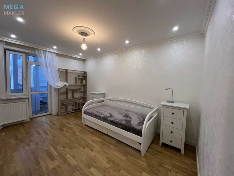 Оренда 3 кімнатної квартири, <a class="location-link" href="/kiev/" title="Недвижимость Київ">Київ</a>, <a class="location-link" href="/kiev/goloseevskij/" title="Недвижимость Голосіївський район">Голосіївський р-н</a>, Паньковская ул., 27/78 (изображение 19)