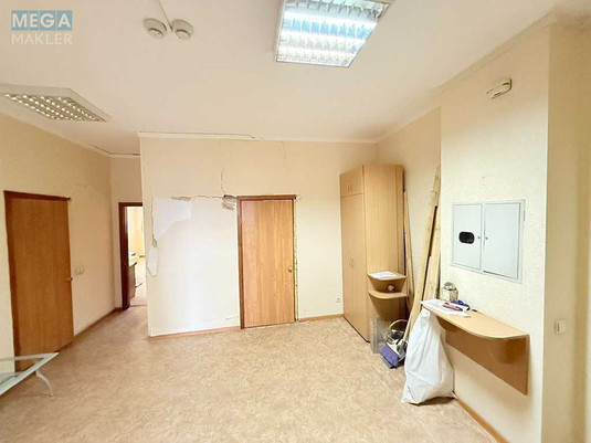 Продаж 3 кімнатної квартири (125/75/15), 3 пов. 17 пов. будинку, <a class="location-link" href="/kiev/" title="Недвижимость Київ">Київ</a>, <a class="location-link" href="/kiev/pecherskij/" title="Недвижимость Печерський район">Печерський р-н</a>, Антоновича вул., 72 (изображение 4)