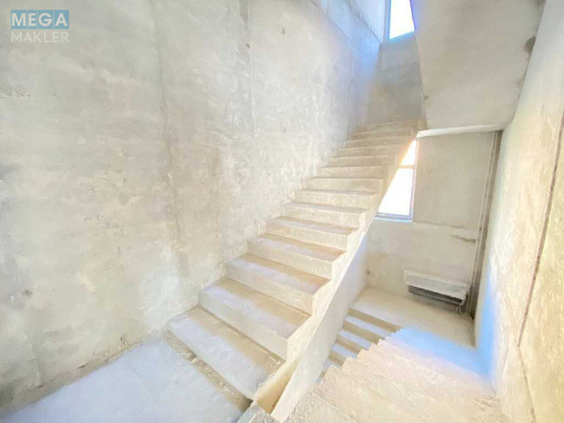 Оренда окремої будівлі/побудови, 350&nbsp;кв.м, <a class="location-link" href="/kiev/" title="Недвижимость Київ">Київ</a>, <a class="location-link" href="/kiev/zamostyanskij/" title="Недвижимость Замостянский район">Замостянский р-н</a>, Протасів Яр вул., 10 (изображение 10)