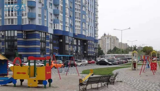 Оренда 3 кімнатної квартири, люкс, <a class="location-link" href="/kiev/" title="Недвижимость Київ">Київ</a>, <a class="location-link" href="/kiev/dneprovskij/" title="Недвижимость Дніпровський район">Дніпровський р-н</a>, пр. Соборності 30-А, ЖК  Київська Венеція ( <img src="https://megamakler.com.ua/metro/ff0000.gif" alt="" class="metro" /> м. Левобережная, 15 хв. ) (изображение 18)