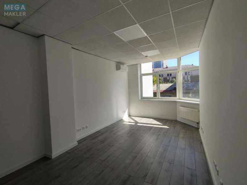 Оренда комерційної нерухомості, 190&nbsp;кв.м, под офис, <a class="location-link" href="/kiev/" title="Недвижимость Київ">Київ</a>, <a class="location-link" href="/kiev/shevchenkovskij/" title="Недвижимость Шевченківський район">Шевченківський р-н</a>, Провіантська вул., 3 (изображение 3)