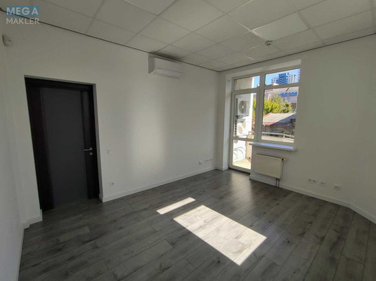 Оренда комерційної нерухомості, 190&nbsp;кв.м, под офис, <a class="location-link" href="/kiev/" title="Недвижимость Київ">Київ</a>, <a class="location-link" href="/kiev/shevchenkovskij/" title="Недвижимость Шевченківський район">Шевченківський р-н</a>, Провіантська вул., 3 (изображение 6)