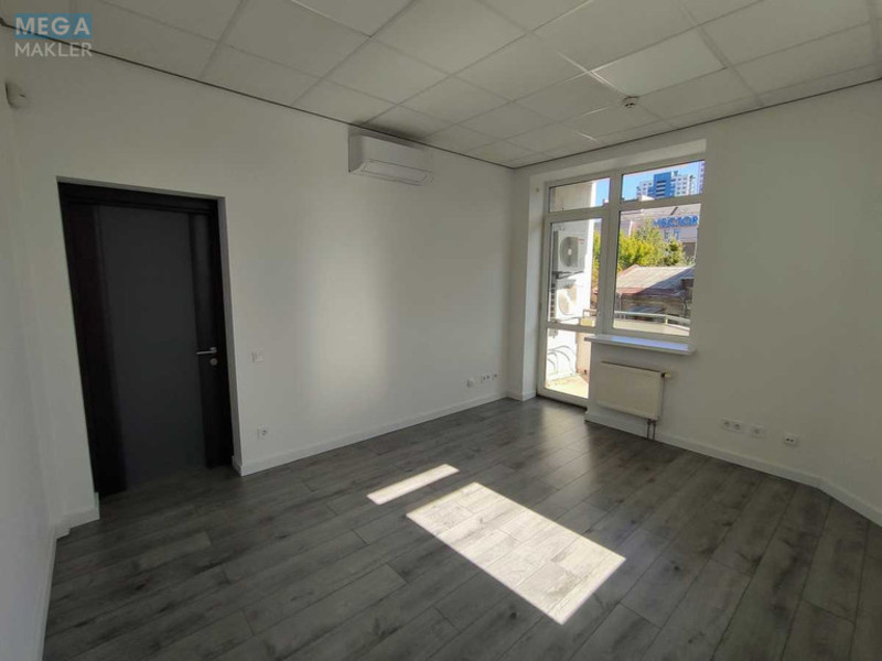 Оренда комерційної нерухомості, 190&nbsp;кв.м, под офис, <a class="location-link" href="/kiev/" title="Недвижимость Київ">Київ</a>, <a class="location-link" href="/kiev/shevchenkovskij/" title="Недвижимость Шевченківський район">Шевченківський р-н</a>, Провіантська вул., 3 (изображение 6)