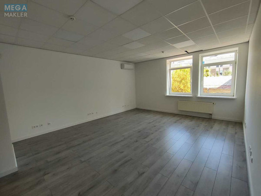 Оренда комерційної нерухомості, 190&nbsp;кв.м, под офис, <a class="location-link" href="/kiev/" title="Недвижимость Київ">Київ</a>, <a class="location-link" href="/kiev/shevchenkovskij/" title="Недвижимость Шевченківський район">Шевченківський р-н</a>, Провіантська вул., 3 (изображение 7)