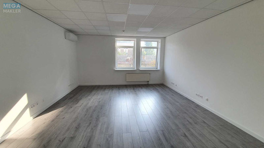 Оренда комерційної нерухомості, 190&nbsp;кв.м, под офис, <a class="location-link" href="/kiev/" title="Недвижимость Київ">Київ</a>, <a class="location-link" href="/kiev/shevchenkovskij/" title="Недвижимость Шевченківський район">Шевченківський р-н</a>, Провіантська вул., 3 (изображение 8)