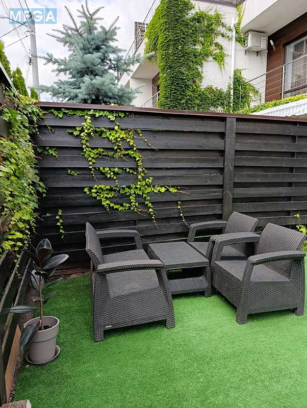 Продаж дома, 2&nbsp;поверху, 113&nbsp;кв.м, 3&nbsp;кімнати, ділянка 3&nbsp;сотки, <a class="location-link" href="/kiev/" title="Недвижимость Київ">Київ</a>, <a class="location-link" href="/kiev/solomenskij/" title="Недвижимость Солом'янський район">Солом'янський р-н</a>, Павла Потоцького вул., 85 (изображение 3)