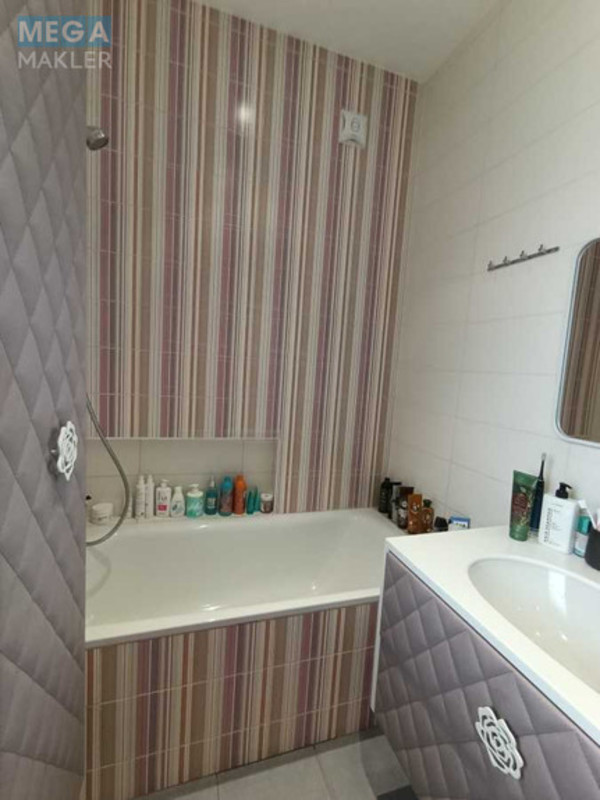 Продаж дома, 2&nbsp;поверху, 113&nbsp;кв.м, 3&nbsp;кімнати, ділянка 3&nbsp;сотки, <a class="location-link" href="/kiev/" title="Недвижимость Київ">Київ</a>, <a class="location-link" href="/kiev/solomenskij/" title="Недвижимость Солом'янський район">Солом'янський р-н</a>, Павла Потоцького вул., 85 (изображение 11)