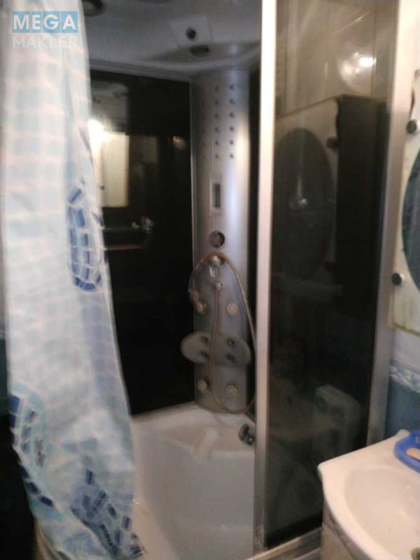 Оренда 4 кімнатні квартири, <a class="location-link" href="/odessa/" title="Недвижимость Одеса">Одеса</a>, <a class="location-link" href="/odessa/malinovskij/" title="Недвижимость Малиновський район">Малиновський р-н</a>, Малиновского, 16 (изображение 3)