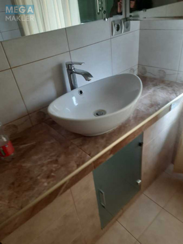 Оренда дома, <a class="location-link" href="/kiev/" title="Недвижимость Київ">Київ</a>, <a class="location-link" href="/kiev/solomenskij/" title="Недвижимость Солом'янський район">Солом'янський р-н</a>, Устимівський пров., 5 (изображение 4)