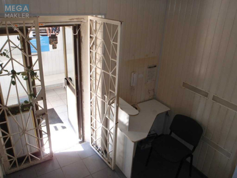 Продаж комерційної нерухомості, 396,80&nbsp;кв.м, под офис, <a class="location-link" href="/melitopol/" title="Недвижимость Мелітополь">Мелітополь</a>, М.Грушевського, 10 (изображение 7)