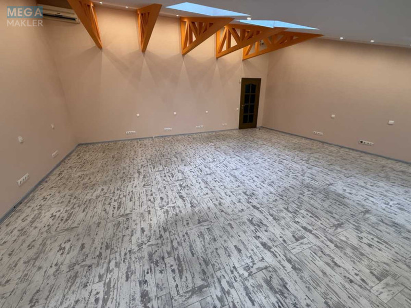 Оренда комерційної нерухомості, 197&nbsp;кв.м, под офис, <a class="location-link" href="/kiev/" title="Недвижимость Київ">Київ</a>, <a class="location-link" href="/kiev/shevchenkovskij/" title="Недвижимость Шевченківський район">Шевченківський р-н</a>, Трехсвятительская ул., 13 (изображение 18)