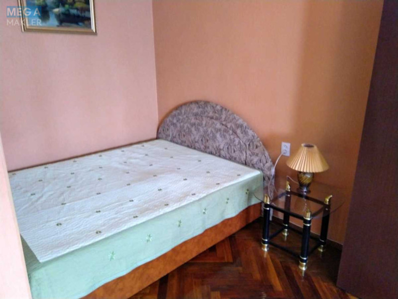 Оренда 1 кімнатної квартири, <a class="location-link" href="/kiev/" title="Недвижимость Київ">Київ</a>, <a class="location-link" href="/kiev/pecherskij/" title="Недвижимость Печерський район">Печерський р-н</a>, Леси Украинки бульв. (изображение 4)