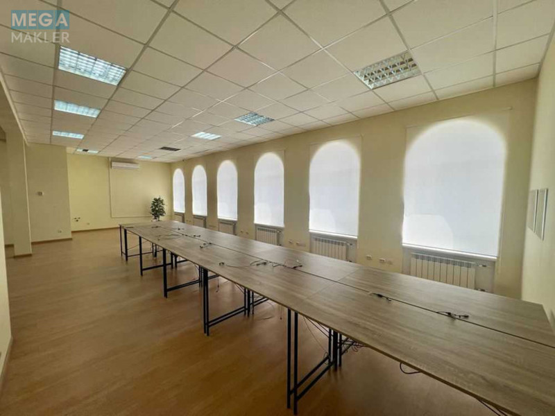 Оренда комерційної нерухомості, 83,40&nbsp;кв.м, под офис, <a class="location-link" href="/kiev/" title="Недвижимость Київ">Київ</a>, <a class="location-link" href="/kiev/zamostyanskij/" title="Недвижимость Замостянский район">Замостянский р-н</a>, Нижний Вал ул., 15 (изображение 3)