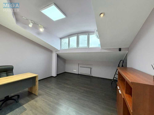 Продаж комерційної нерухомості, 142,70&nbsp;кв.м, под офис, <a class="location-link" href="/kiev/" title="Недвижимость Київ">Київ</a>, <a class="location-link" href="/kiev/shevchenkovskij/" title="Недвижимость Шевченківський район">Шевченківський р-н</a>, Глубочицкая ул., 40 (изображение 7)