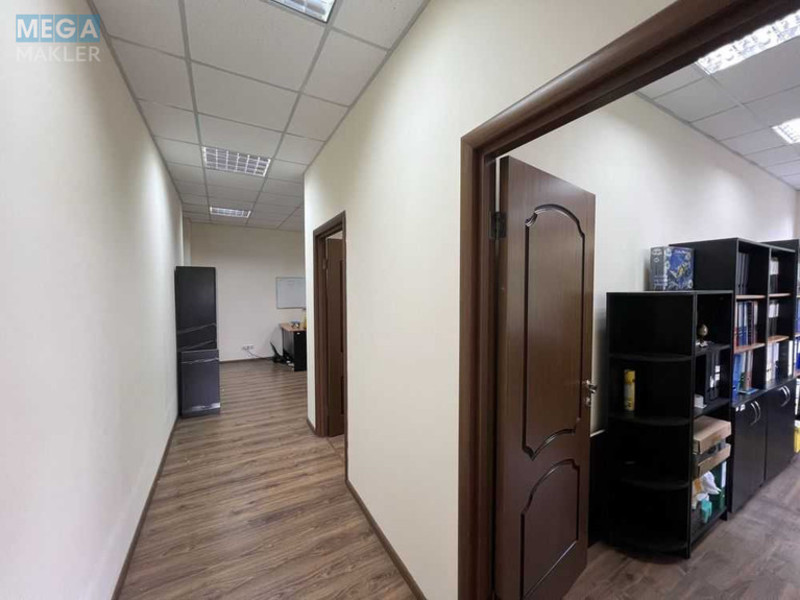 Оренда комерційної нерухомості, 96,50&nbsp;кв.м, под офис, <a class="location-link" href="/kiev/" title="Недвижимость Київ">Київ</a>, <a class="location-link" href="/kiev/podolskij/" title="Недвижимость Подільський район">Подільський р-н</a>, Нижний Вал ул., 15 (изображение 7)