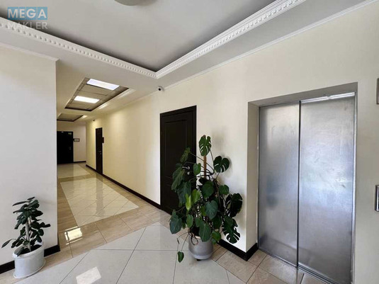 Оренда комерційної нерухомості, 96,50&nbsp;кв.м, под офис, <a class="location-link" href="/kiev/" title="Недвижимость Київ">Київ</a>, <a class="location-link" href="/kiev/podolskij/" title="Недвижимость Подільський район">Подільський р-н</a>, Нижний Вал ул., 15 (изображение 15)