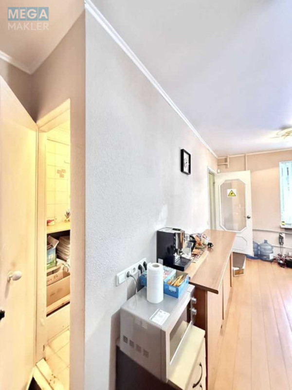 Продаж комерційної нерухомості, 43,90&nbsp;кв.м, под офис, <a class="location-link" href="/kiev/" title="Недвижимость Київ">Київ</a>, <a class="location-link" href="/kiev/pecherskij/" title="Недвижимость Печерський район">Печерський р-н</a>, Чигорина ул., 61А (изображение 9)