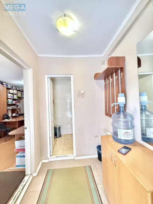 Продаж комерційної нерухомості, 43,90&nbsp;кв.м, под офис, <a class="location-link" href="/kiev/" title="Недвижимость Київ">Київ</a>, <a class="location-link" href="/kiev/pecherskij/" title="Недвижимость Печерський район">Печерський р-н</a>, Чигорина ул., 61А (изображение 11)
