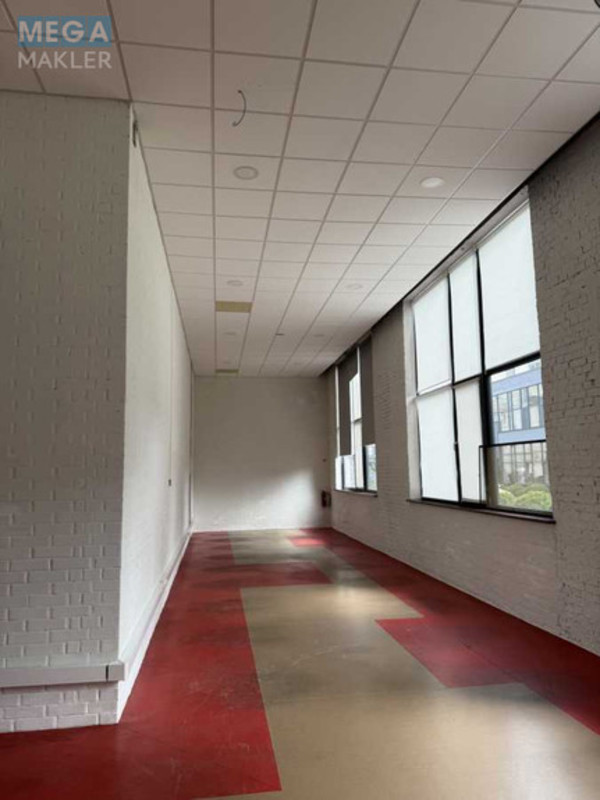 Оренда комерційної нерухомості, 90&nbsp;кв.м, под офис, <a class="location-link" href="/kiev/" title="Недвижимость Київ">Київ</a>, <a class="location-link" href="/kiev/solomenskij/" title="Недвижимость Солом'янський район">Солом'янський р-н</a>, Польова вул., 21 (изображение 4)