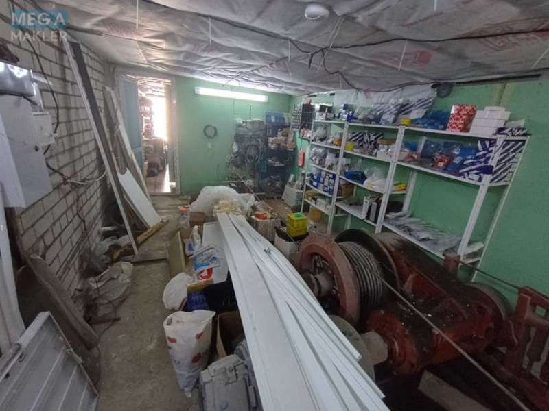 Продаж комерційної нерухомості, 270&nbsp;кв.м, <a class="location-link" href="/kiev/" title="Недвижимость Київ">Київ</a>, <a class="location-link" href="/kiev/desnyanskij/" title="Недвижимость Деснянський район">Деснянський р-н</a>, Пухівська вул., 2 (изображение 20)