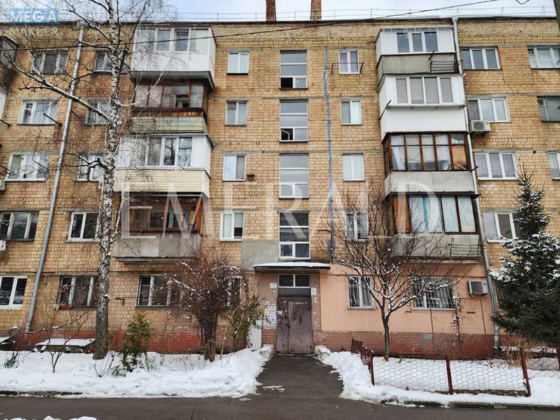Продаж 5 кімнатної квартири (19,5/?/?), 3 пов. 5 пов. будинку, <a class="location-link" href="/kiev/" title="Недвижимость Київ">Київ</a>, <a class="location-link" href="/kiev/goloseevskij/" title="Недвижимость Голосіївський район">Голосіївський р-н</a>, Сеченова ул., 5 (изображение 16)